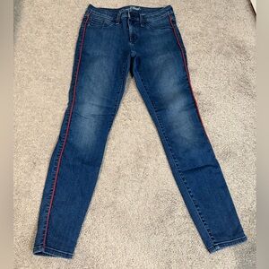 Universal Thread Dark Blue Skinny Jeans with Red Accent